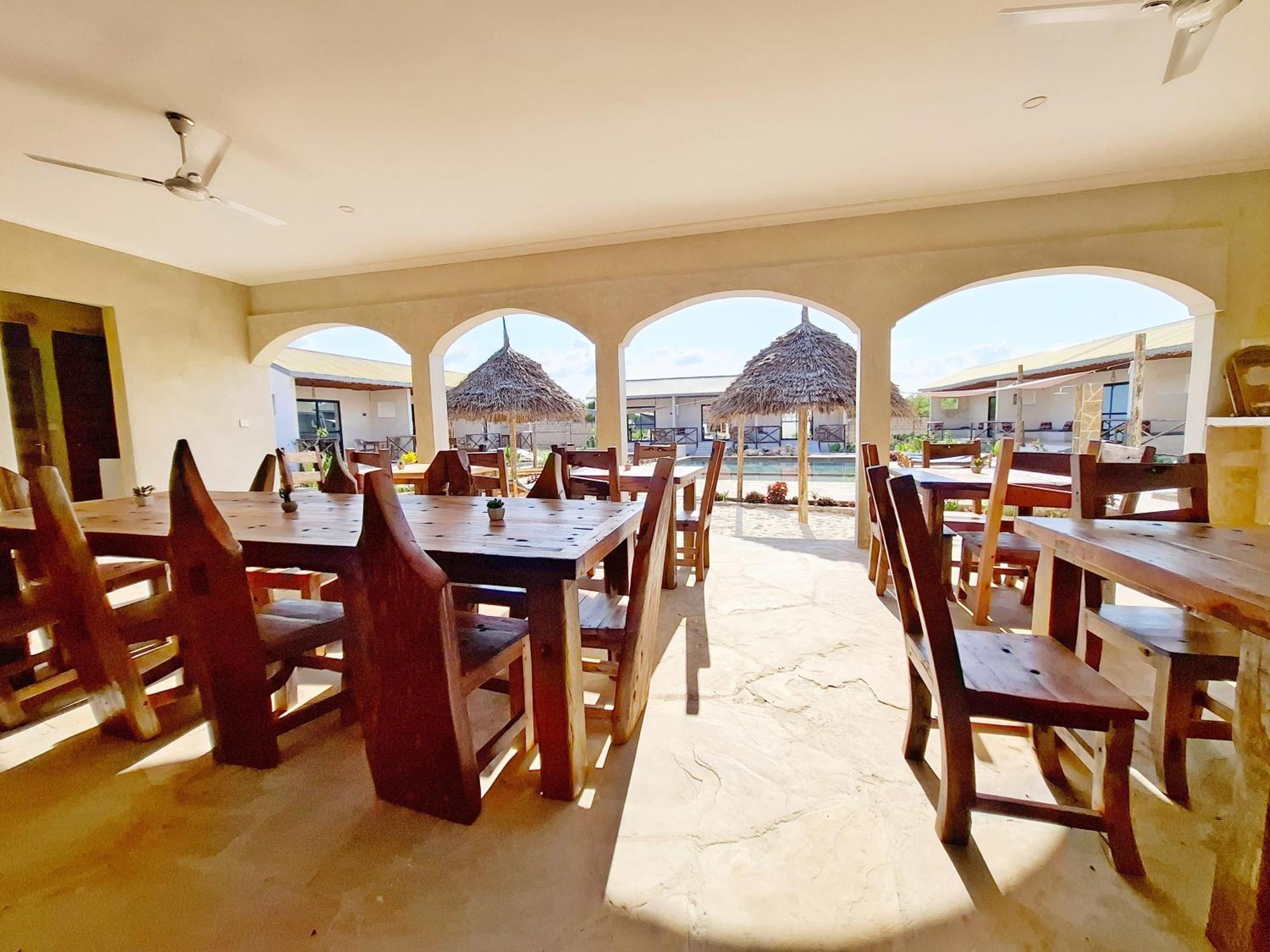 Blooming Zanzibar Hotel จัมเบียนี ภายนอก รูปภาพ