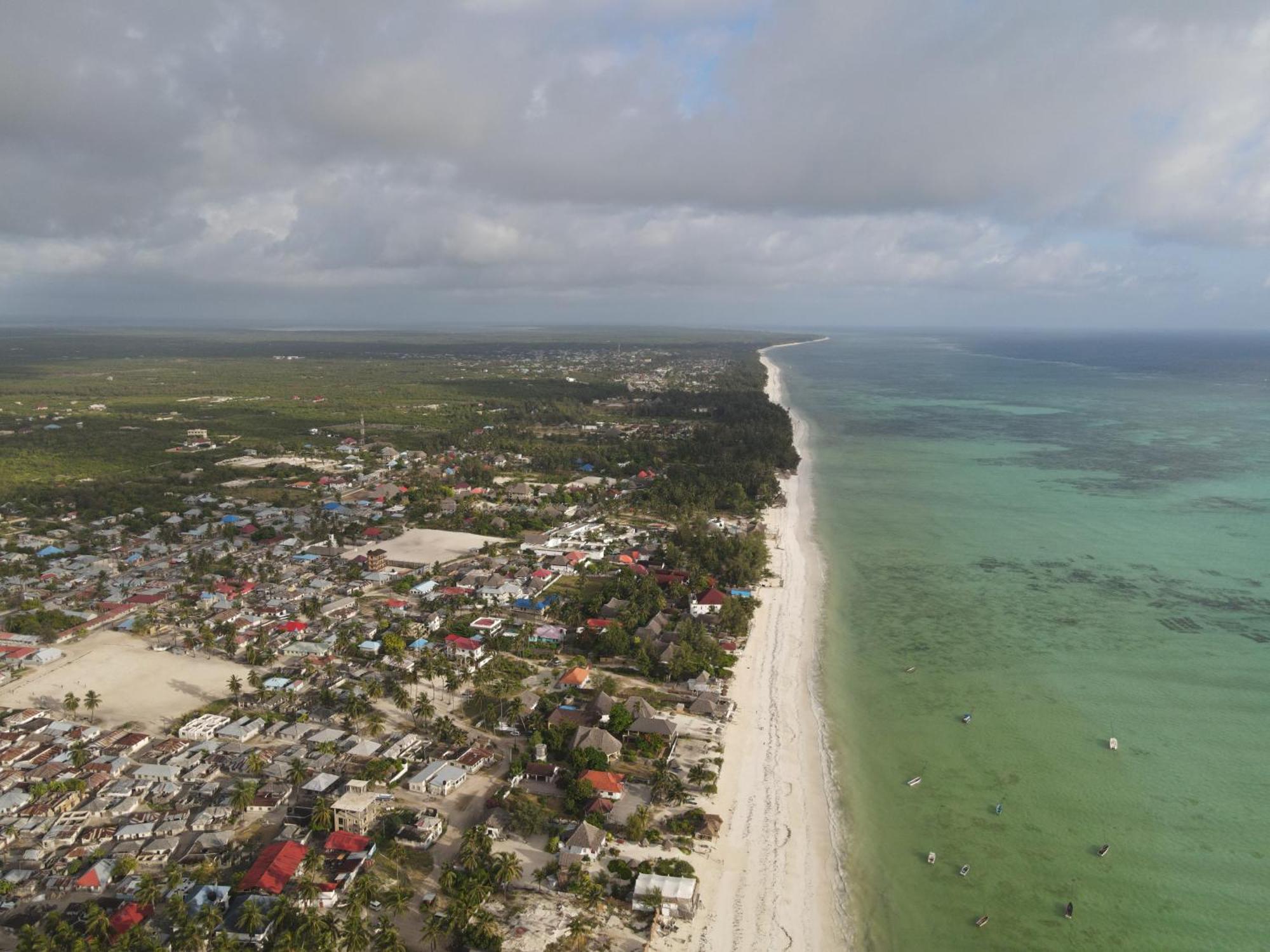 Blooming Zanzibar Hotel จัมเบียนี ภายนอก รูปภาพ