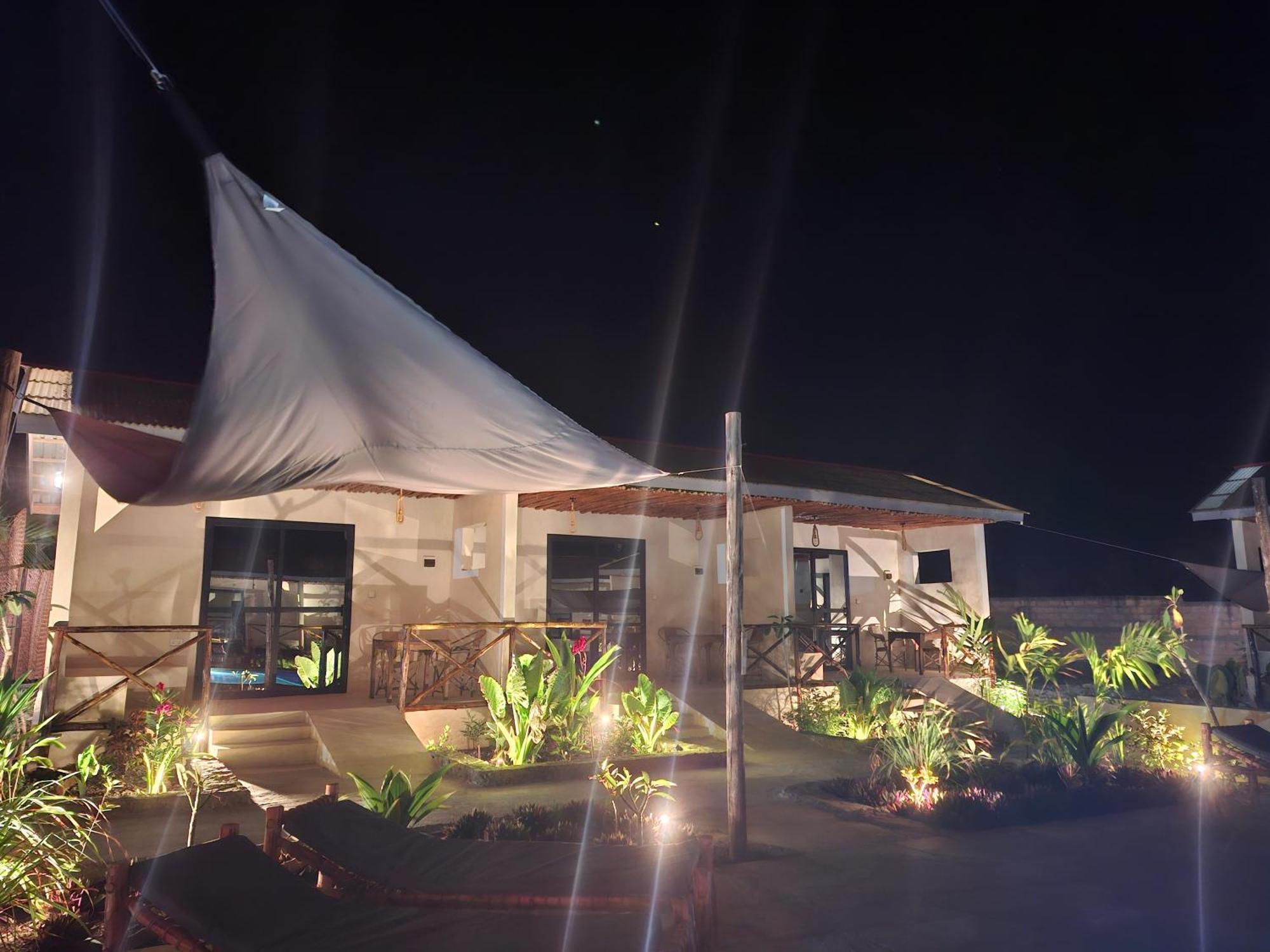 Blooming Zanzibar Hotel จัมเบียนี ภายนอก รูปภาพ