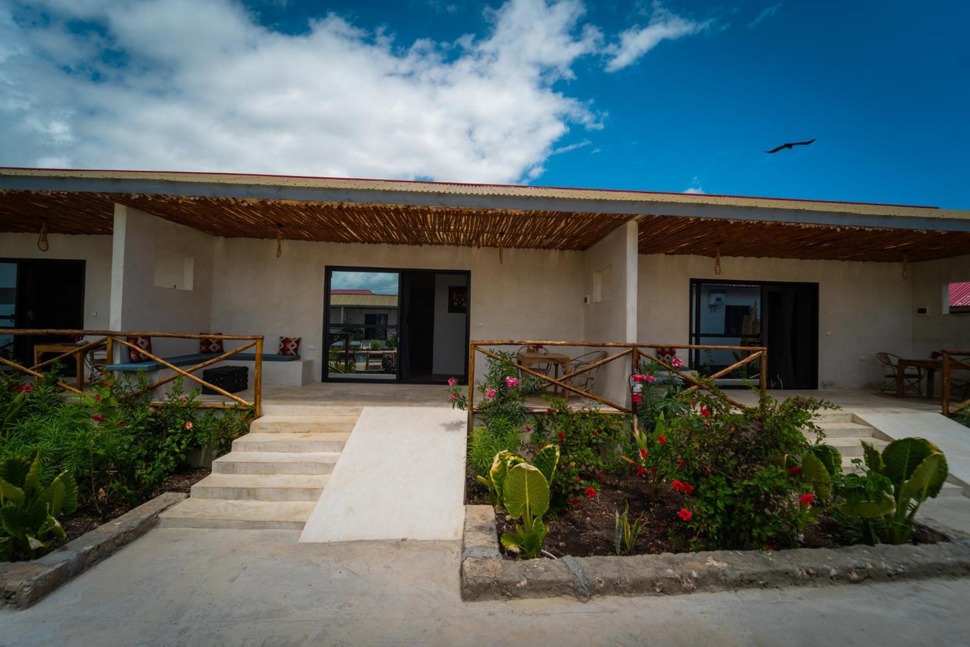 Blooming Zanzibar Hotel จัมเบียนี ภายนอก รูปภาพ