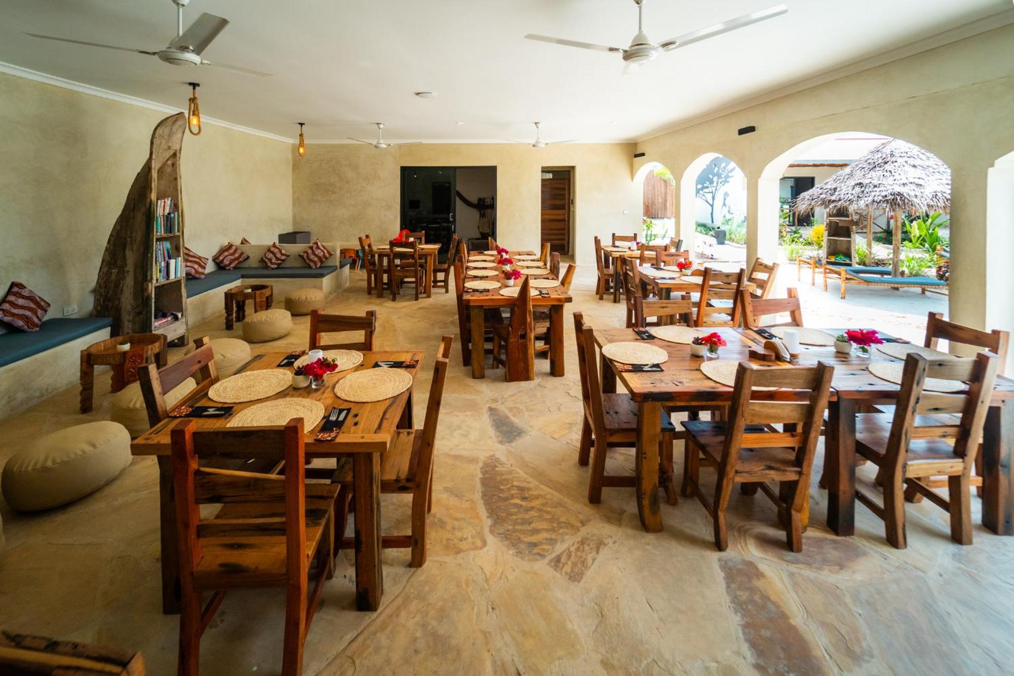 Blooming Zanzibar Hotel จัมเบียนี ภายนอก รูปภาพ