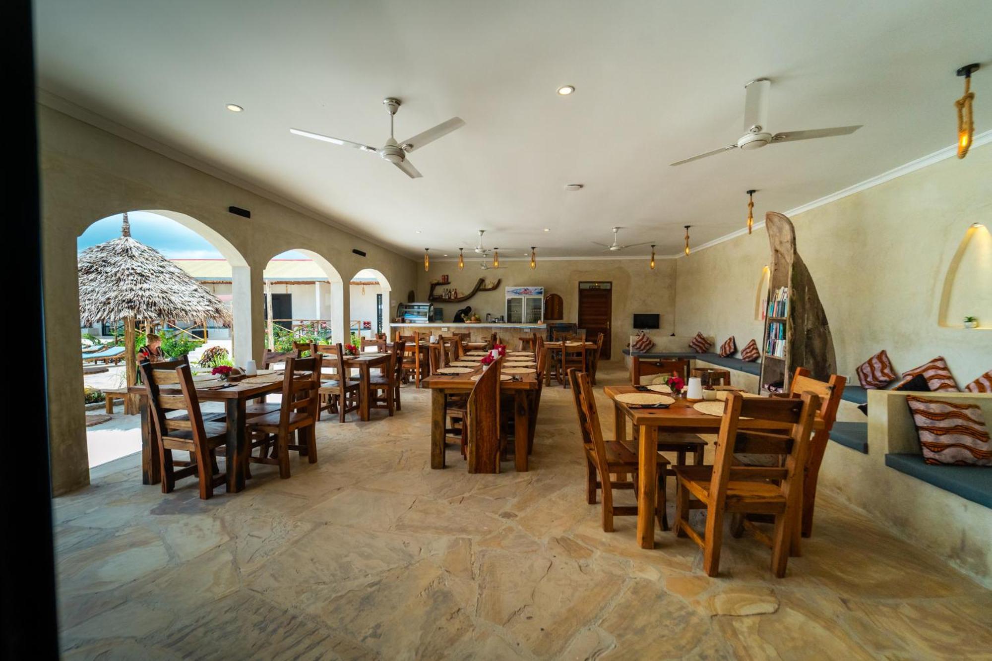 Blooming Zanzibar Hotel จัมเบียนี ภายนอก รูปภาพ