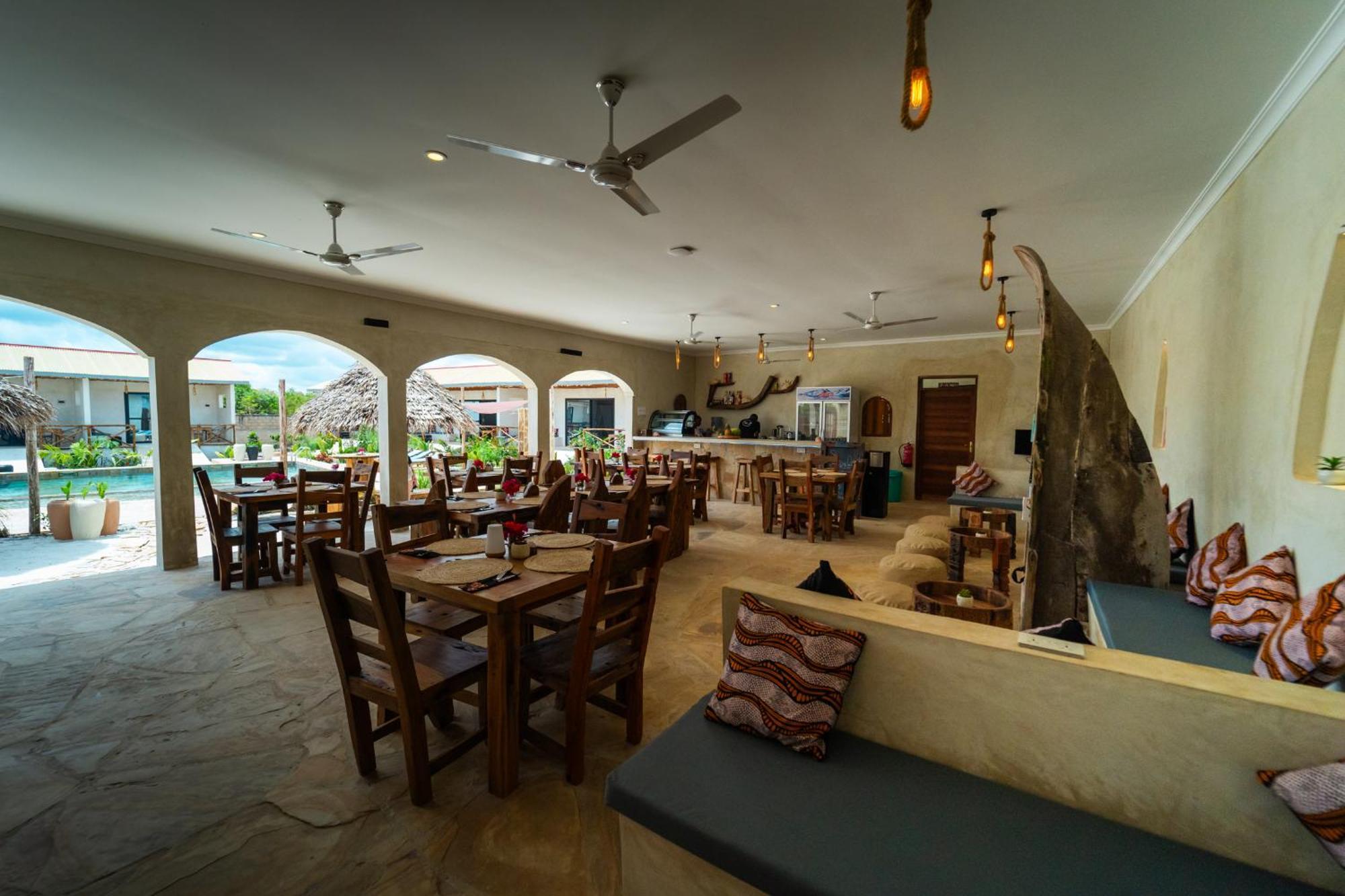 Blooming Zanzibar Hotel จัมเบียนี ภายนอก รูปภาพ