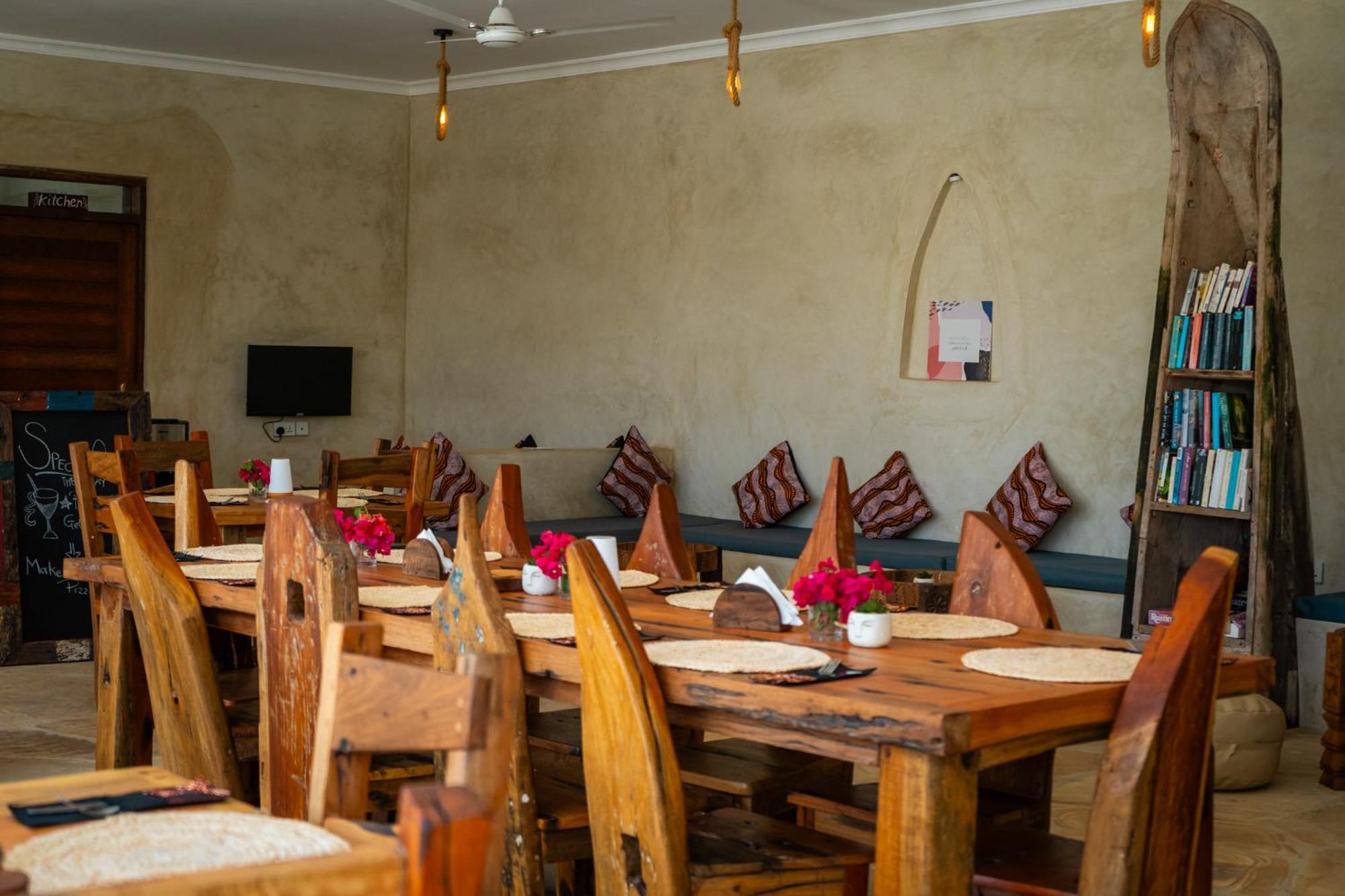 Blooming Zanzibar Hotel จัมเบียนี ภายนอก รูปภาพ