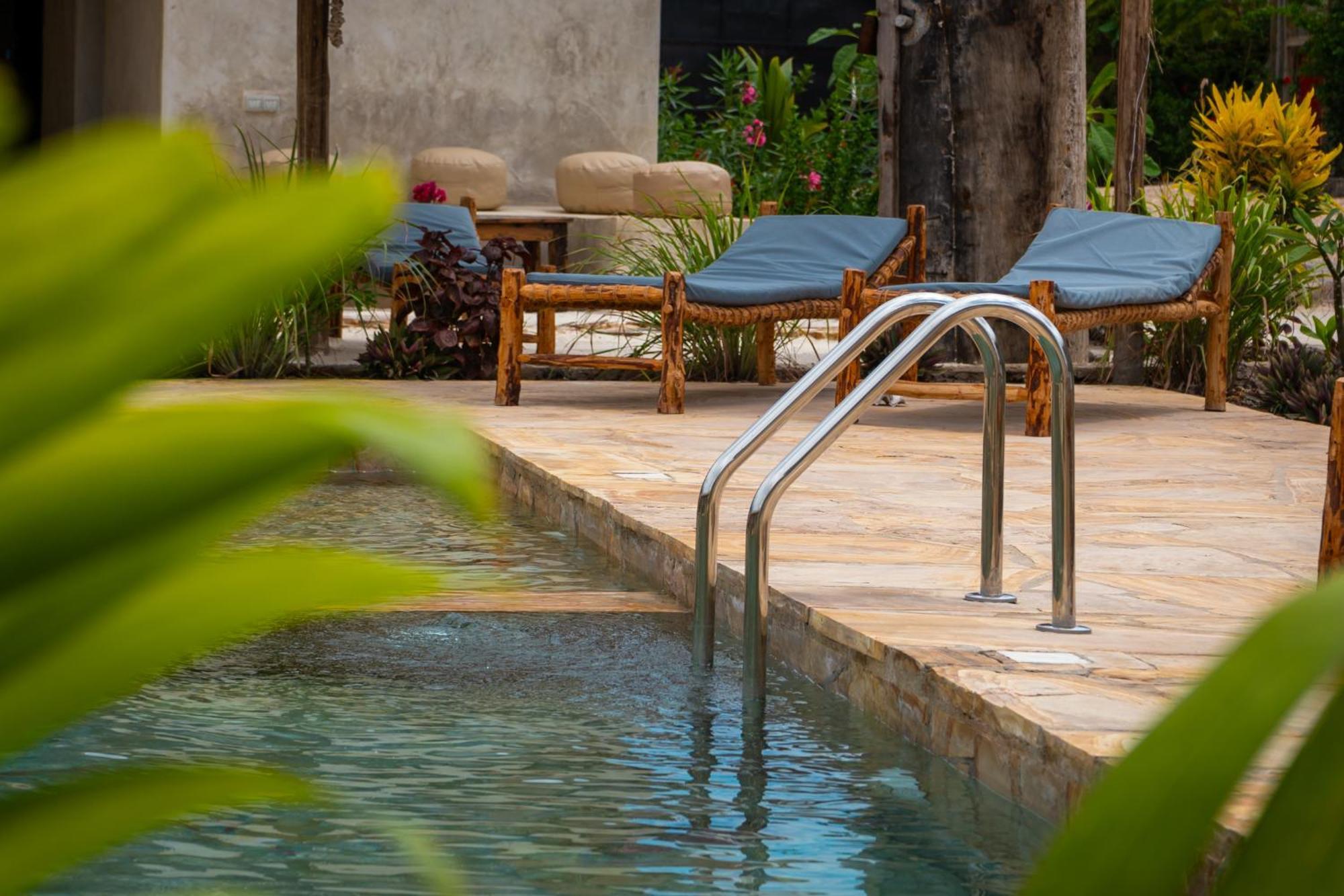 Blooming Zanzibar Hotel จัมเบียนี ภายนอก รูปภาพ