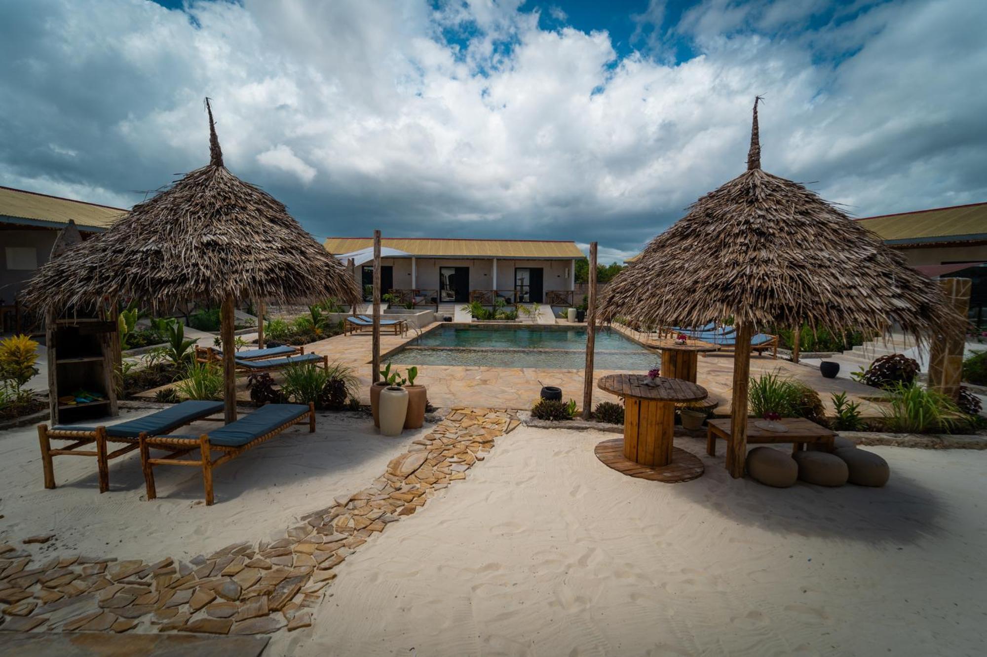 Blooming Zanzibar Hotel จัมเบียนี ภายนอก รูปภาพ